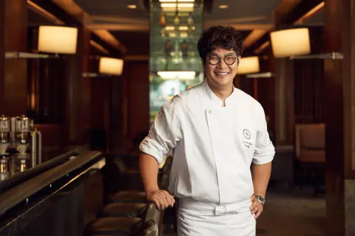 ▲台北喜來登飯店迎來韓國籍的新任西餐行政主廚- 孫榮，在「十二廚」推出韓國美食節，打造30餘道正宗韓味料理。（圖／台北喜來登提供）