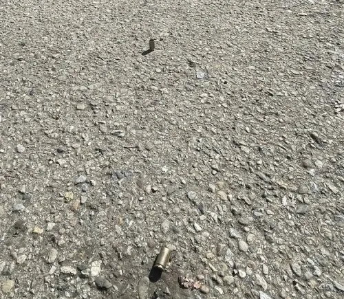 ▲中壢警至新竹查緝槍砲嫌犯，在現場開10多槍。（圖／警方提供）