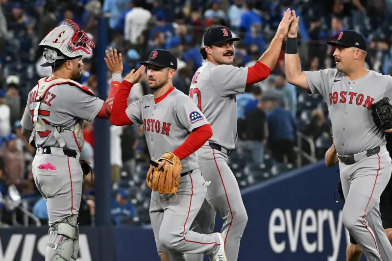 ▲紅襪再陷偷暗號爭議，藍鳥球星史普林格怒批裁判偏袒洋基。（圖／路透／達志影像）