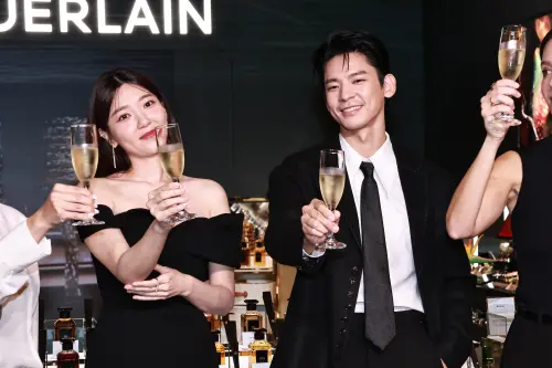 ▲中國男星于朦朧案引發世界關注，金馬影帝林柏宏（右）近期被發現取消關注疑涉案中國女星宋伊人帳號，今（25）日記者會他表示還是談現在的電影《96分鐘》，似乎不願多談。（ 圖／記者吳翊緁攝影）