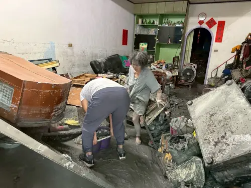 花蓮角兒災後第一批物資抵光復　志工聽「奶奶一席話」心酸淚崩
