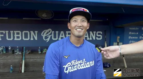 ▲富邦悍將助理教練林哲瑄今日隨隊指導年輕選手。（圖／記者陳云茹攝,2025.09.25）