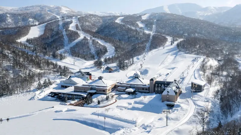 ▲Club Med亞太地區全球業績成長最快，台灣連兩年雙位數成長、對比疫後2023年「大漲75%」！2026年訂單超越日本及香港；台灣人最愛去出國日本滑雪，超過5成高端回訪客史上最高。（圖／Club Med提供）