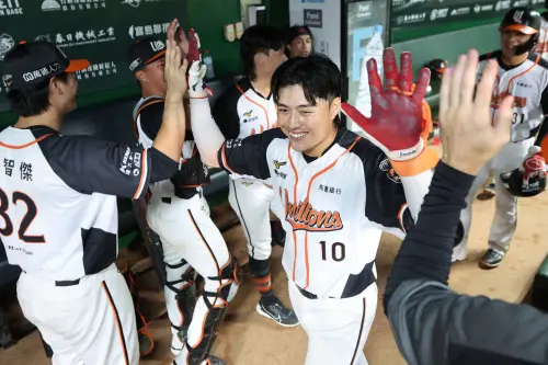 中職／許哲晏致勝3分砲！統一8：2退味全　全年勝率持續緊咬兄弟
