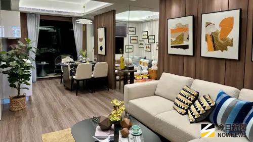 ▲ 「悦讀耶魯」規劃25-36坪、2至3房產品，共797戶，其中782戶為住家、店面15戶。（圖／記者陳美嘉攝，2025.09.25）