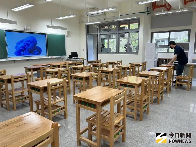    ▲新北市立桃子腳國中小舉行第三期新校舍全新桌椅。（圖／記者林怡昕攝，2024.09.26）  