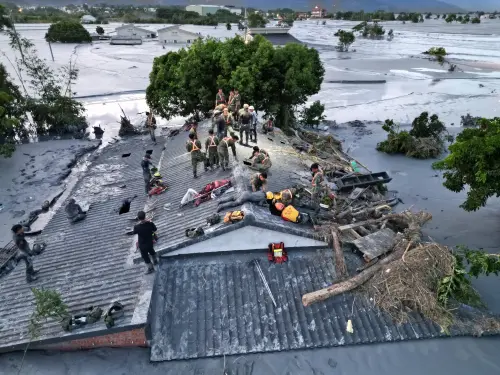 ▲花蓮馬太鞍溪堰塞湖溢流，光復鄉災情慘重，逾2萬名國軍投入花蓮救災。（圖／軍聞社提供）