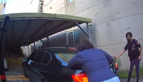 分配遺產釀衝突！姐當警察面開爸BMW「倒車撞妹」　下場出爐了
