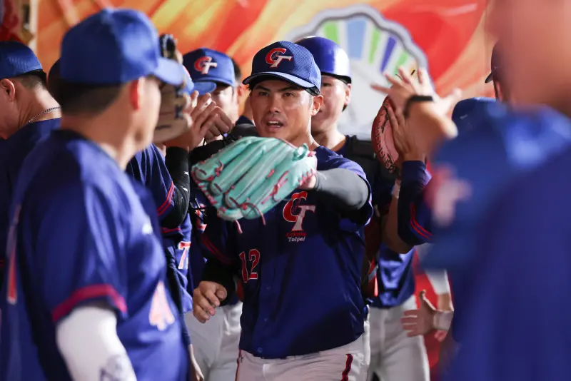 ▲中華隊晚間出賽日本隊，第8局投手出現控球問題，3次四壞球加上一次觸身球，讓對手攻下超前分，最終以2：3落敗，吞下本屆賽會首敗。（圖／中華棒協提供）