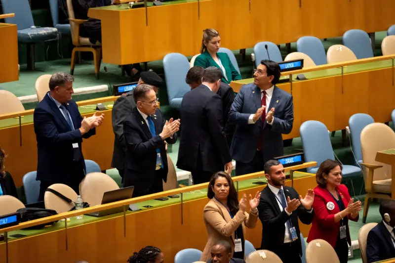    ▲以色列代表團及以色列盟友，在納坦雅胡演說時，用鼓掌表達支持。（圖／美聯社／達志影像）  