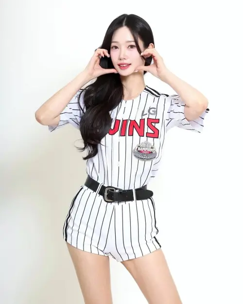 ▲桂裕眞2023年跟爸爸一起看球以後，下定決心成為LG雙子啦啦隊成員的一員。（圖／翻攝自桂裕眞IG@kyeyujin）