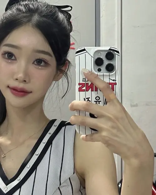 ▲桂裕眞特別注重定妝，每次都要噴5次以上的定妝噴霧。（圖／翻攝自桂裕眞IG@kyeyujin）