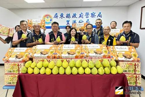 里港警友會中秋送暖　慰勉警察守護治安
