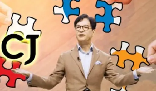 ▲三星家族李在賢爆祕密選妃！偏好黑絲襪高跟鞋　如魷魚遊戲真人版。（圖／비즈니스포스트 FB）