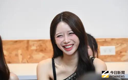 ▲李雅英（如圖）今年2月遭雲豹執行長張建偉在節目中喊出「雅英來坐腿上」等語，引爆粉絲怒火，節目挨轟物化女性，今年9月李雅英選擇卸下電豹女身分，疑似與該風波有關。（圖／記者林柏年攝影）