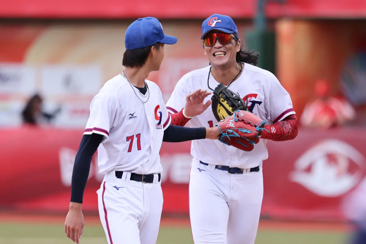 ▲隨著中華隊午場4：0完封中國，戰績來到2勝1敗，就算今晚韓國爆冷擊敗日本，為台、日、韓3隊皆2勝1敗，但在首要對比「對戰優質率（TQB）」情況下，中華隊仍有極高機率晉級明日晚間進行的冠軍賽。（圖／中華棒協提供）