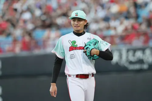 ▲徐若熙今年季末行使旅外球員資格，日前與軟銀鷹簽下一紙3年總值高達15億日圓（約合新台幣3億元）的優渥合約。（圖／味全龍提供）