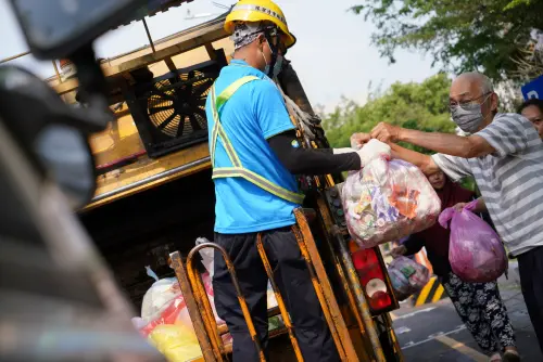 2025中秋節3天連假「有垃圾車嗎？」全台國定假日：清運資訊整理
