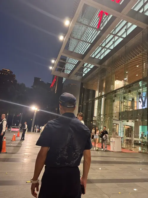 ▲昨天負責交管的台中第六分局員警，背後都有「高鹽值」。（圖／台中市警局提供，2025.09.28）