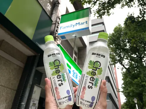 ▲香菜氣泡水。（圖／全家提供）