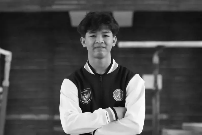 ▲年僅19歲、被視為2028年洛杉磯奧運潛力股的印尼男子體操選手的努法爾・塔克迪爾・阿爾巴里（Naufal Takdir Al Bari），日前在俄羅斯參加訓練營期間不慎重傷頸部，雖接受緊急治療並住院近兩周，最終仍於當地時間周四不幸身亡。（圖／翻攝自Extra Time Indonesia X）
