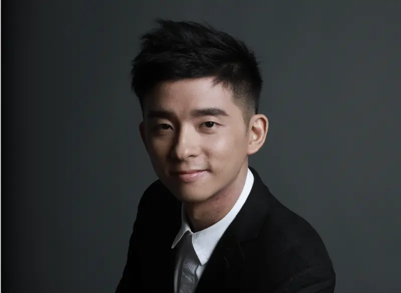 ▲香港鋼琴家黃家正是紅極一時、金馬獎最佳紀錄片《KJ音樂人生》裡的主角，拍攝影片時他才11歲，現已34歲，現在的他更專注在音樂道路上，也坦言人生最重要的是健康。（圖／黃家正提供）