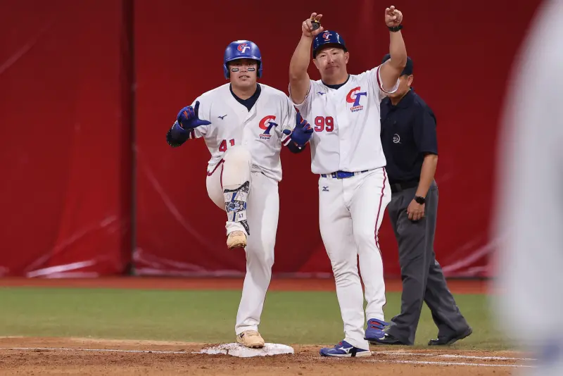 ▲根據本屆賽制，超級循環賽前四名將爭奪獎牌，而冠軍、亞軍與季軍將直接晉級 2026年U-23世界盃棒球賽。中華隊闖入冠軍戰，確定至少收下銀牌，順利鎖定參賽門票，將在明年11月前進尼加拉瓜。（圖／中華棒協提供）