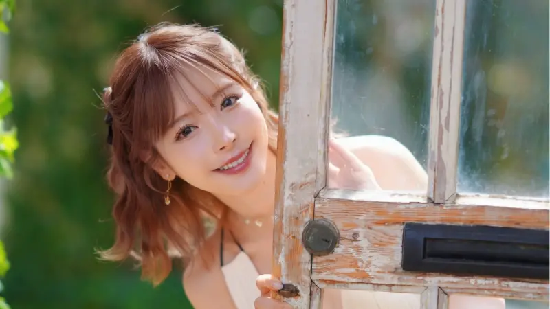 ▲桃乃木香奈昨（28）日深夜無預警宣布將於10月7日推出最後作品後並正式引退，結束10年AV女優生涯，她感性感謝粉絲支持，並承諾未來將以新形式繼續活動，消息引發各界熱議與粉絲不捨。（圖／翻攝自桃乃木香奈Threads@kana_momonogi）