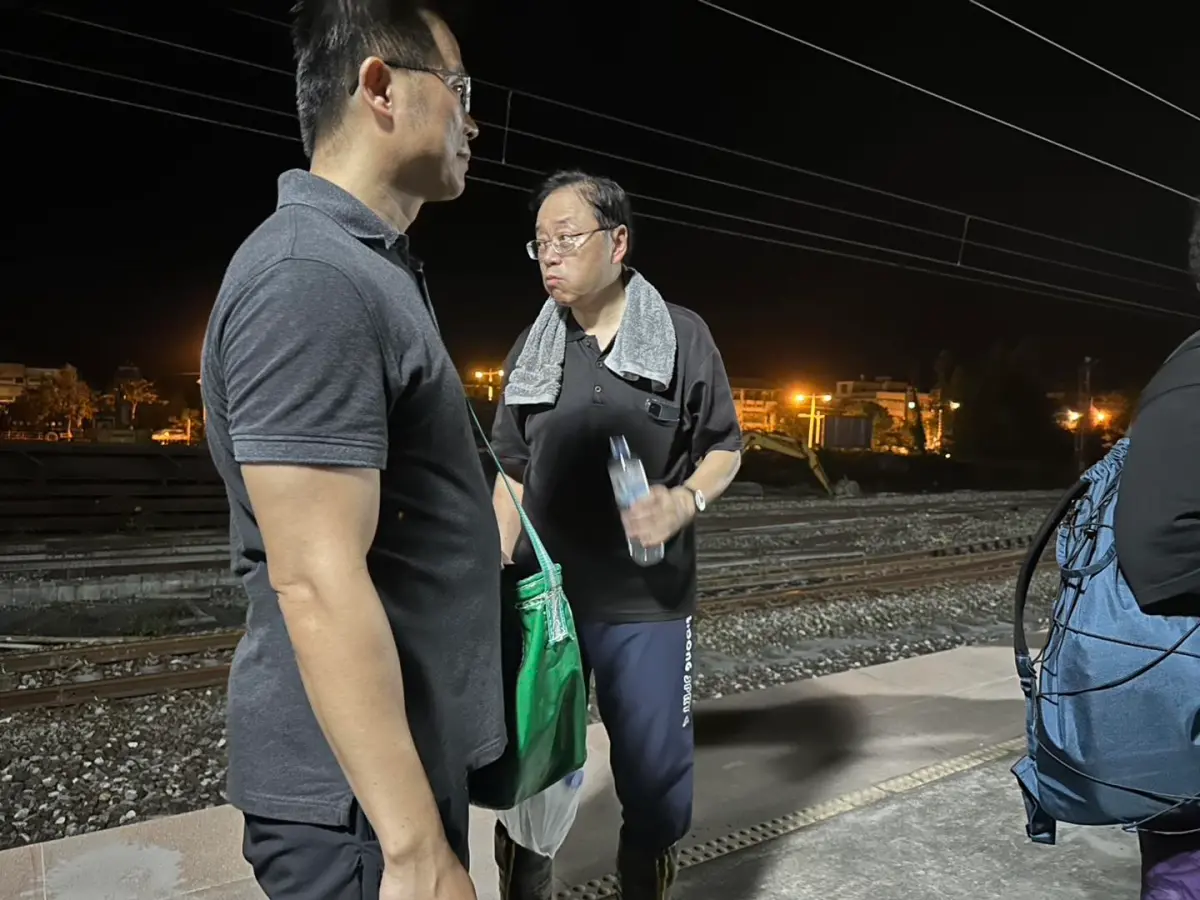 ▲桃園市原住民人口為全台第二，多來自花蓮，因此桃園市長張善政低調前往光復關心災情，並指示市府團隊配合不同階段，持續加派支援。（圖／翻攝張善政臉書）