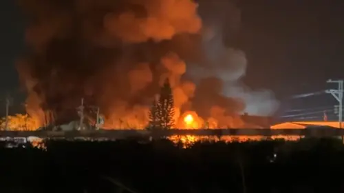 畫面曝光！台南壓克力公司傳大火　燃燒面積約453坪、費時5H撲滅
