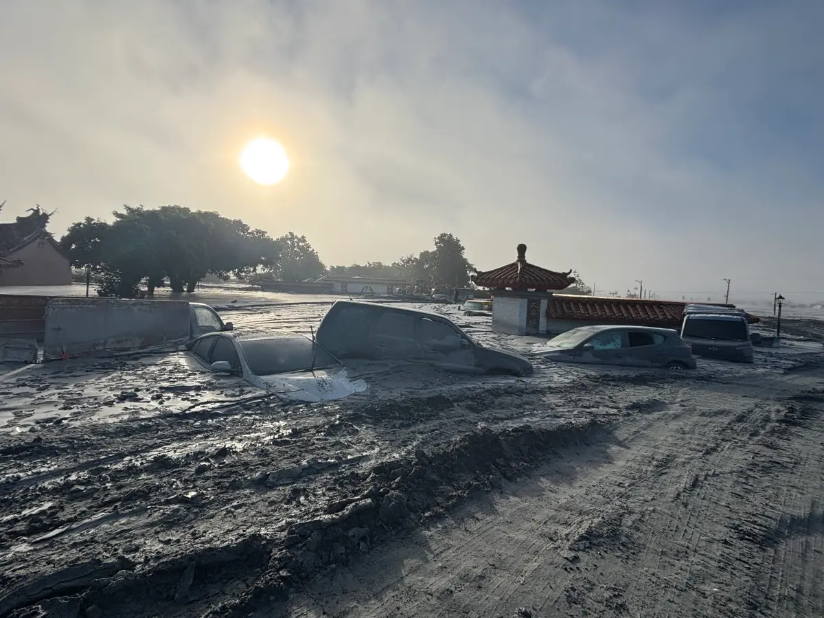 ▲花蓮堰塞湖溢流水患重創光復鄉。（圖／民眾提供）