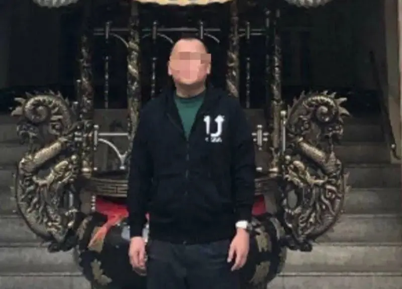 ▲台中一名44歲葉姓房仲業者涉嫌以投資、放款等名義，向公司職員、親友等約50人詐騙吸金合計高達新台幣20億，目前已返國被逮捕歸案。（圖／翻攝畫面）