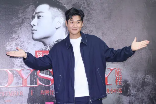 ▲周興哲（如圖）親曝第一天喉嚨發炎、鋼琴沒聲音的事，他坦言當下超尷尬。（圖／記者朱永強攝影）