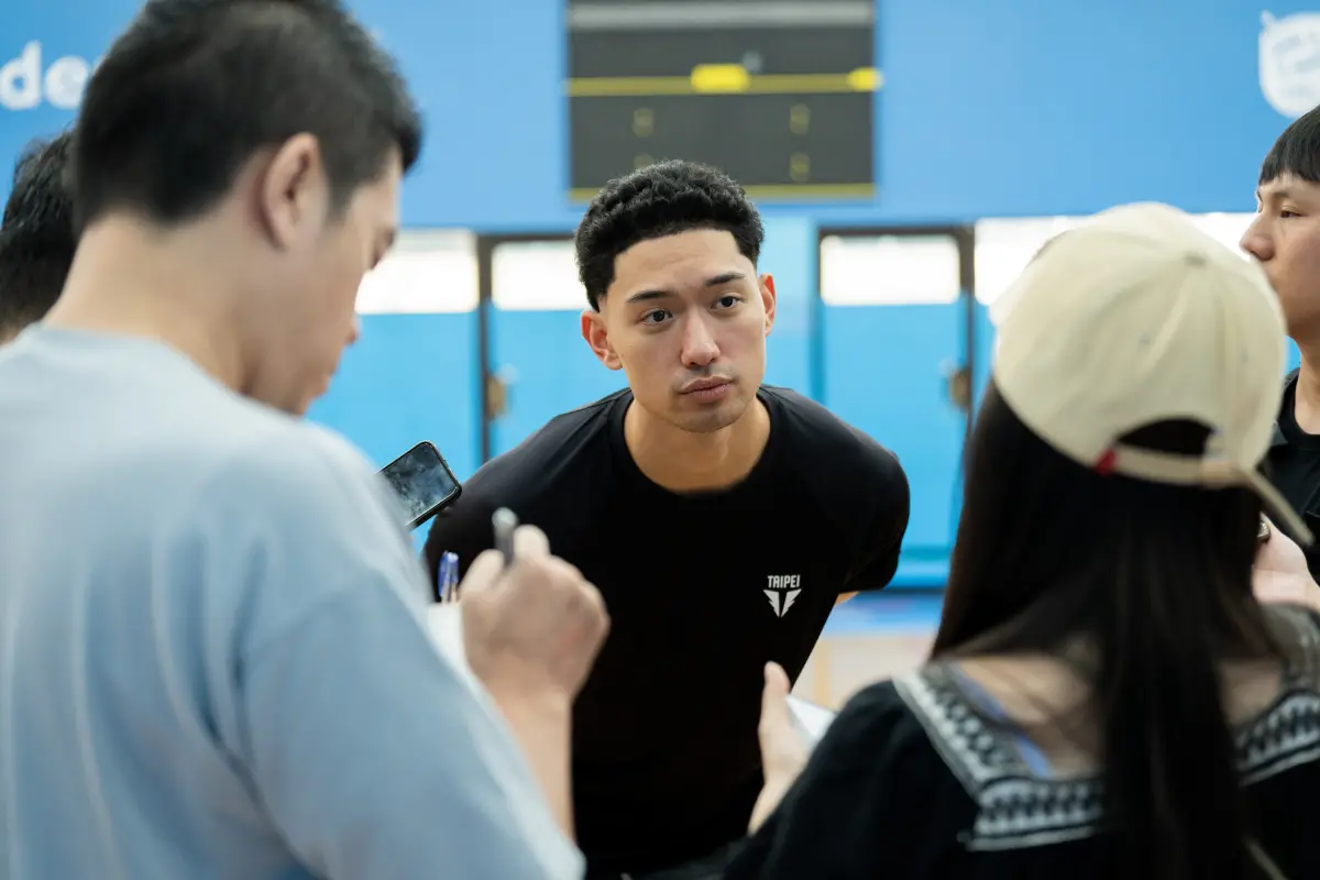 ▲上賽季新人王、效力台新戰神的雷蒙恩即將迎來在職業生涯的第二個賽季，去年奪下新人王的他，今年將目標放得更高，瞄準聯盟年度最有價值球員（MVP），「今年我會成為最好的球員，能幫助球隊贏更多比賽。（圖／台北台新戰神提供）