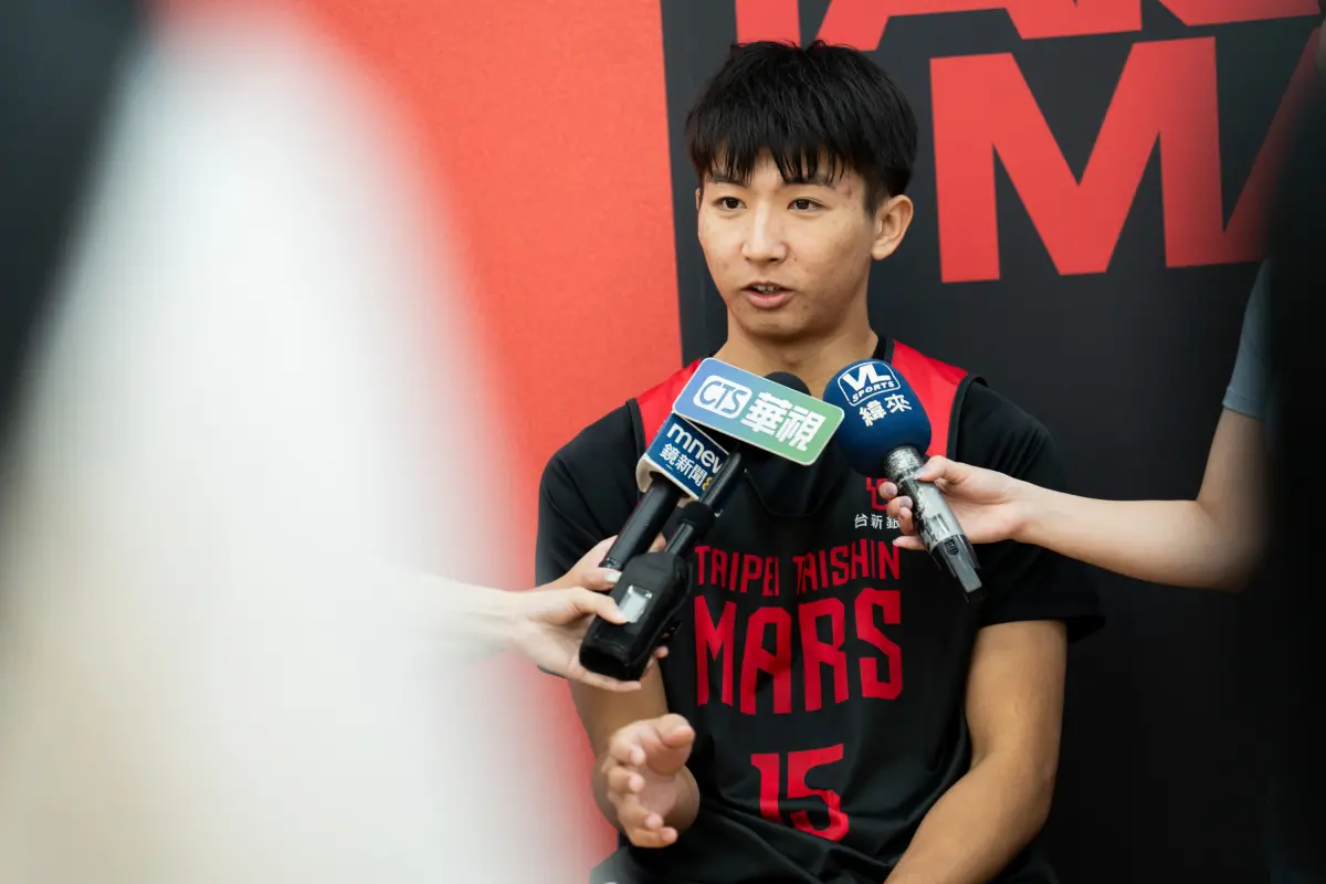 ▲儘管過往在高中、大學都兼打控球與得分後衛，謝銘駿坦言目前都與控球後衛一起練習，希望能逐步轉型，才有機會挑戰自己的「旅外夢」。（圖／台北台新戰神提供）