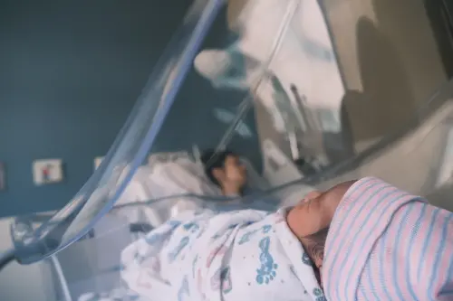 ▲《大學生》男星鄭暐達曝喜訊！結婚2年老婆生了他甜喊：公主駕到（圖／鄭暐達IG@chengweida321）