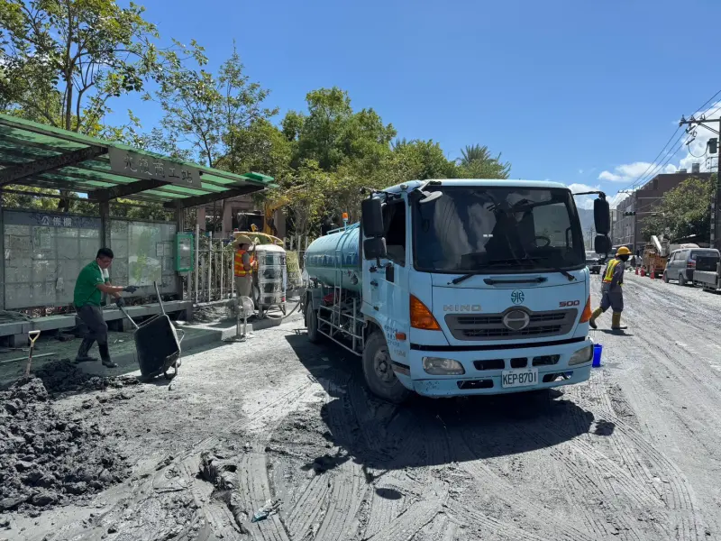 ▲為減輕居民不便，台水公司供水站由13處增至23處，水車由13部增加至28部。（圖／經濟部）