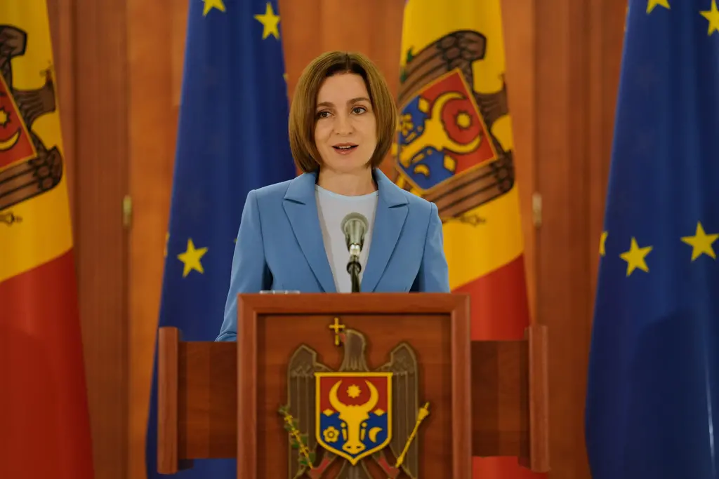 ▲東歐國家摩爾多瓦（Moldova）當地時間28日舉行國會大選，親歐的執政黨「行動與團結黨」（PAS）以50.03%的得票率，獲得壓倒性勝利，擊敗親俄在野黨。圖為摩爾多瓦總統桑杜（Maia Sandu）。（圖／美聯社／達志影像）