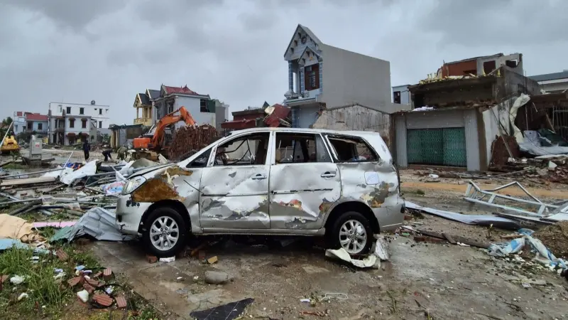 ▲博羅依颱風29日在越南登陸，給河靜、義安、清化、寧平等省份都造成災情。（圖／美聯社／達志影像）