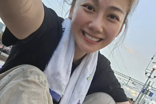 39歲邵庭淡出演藝圈10年　低調現身花蓮救災「滿身泥濘」認不出！
