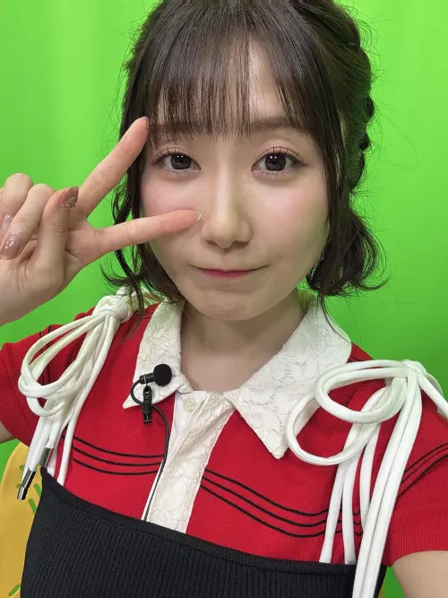 ▼內田雄馬（上圖）是知名聲優、內田真禮的弟弟，老婆為日高里菜也是聲優。（圖／内田雄馬公式アカウント@yuma_u_official、日高里菜@hidaka_rina0615）