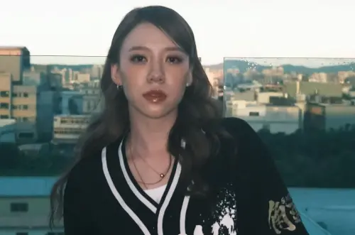 《角頭》王宣化身鏟子超人救災！淚曝花蓮災區現況：一看到只想哭
