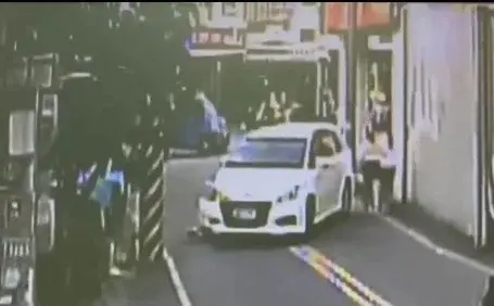 離譜！彰化媽「酒駕自撞電桿」害愛女受傷　棄車落跑仍落網
