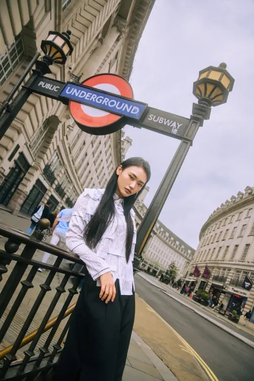 ▲山崎天今年來台宣傳時，意外接觸到品牌，進而合作。（圖／APUJAN）