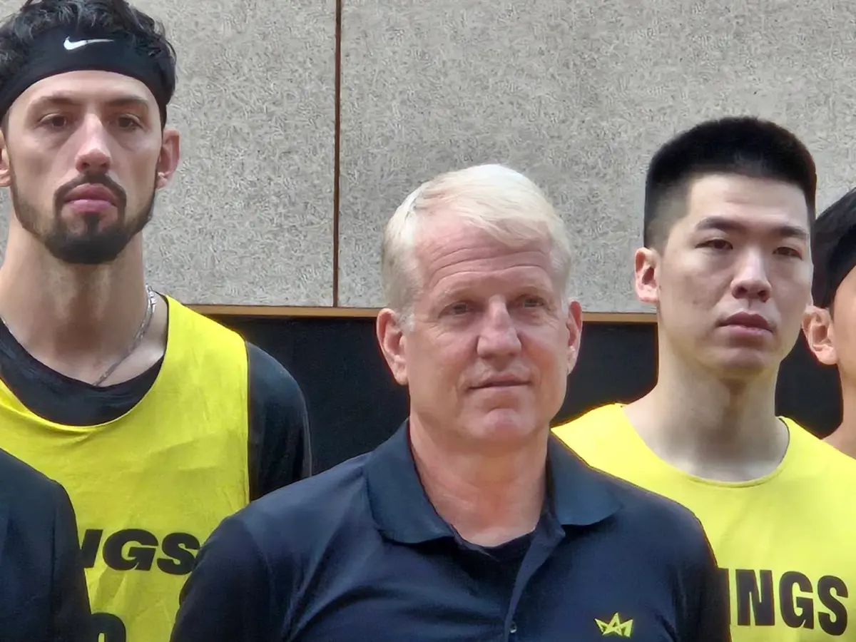 ▲新北國王未來由誰來發動進攻，是外界好奇的問題。外籍教練派翠克（John Patrick）坦言目前還在尋找人選，不過林書緯和李愷諺將承擔更多責任。（圖／記者黃建霖攝）