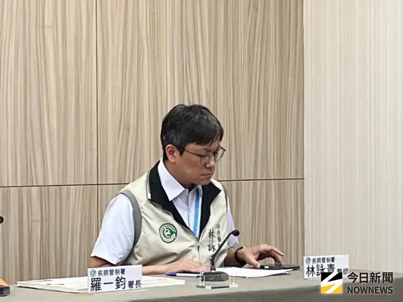 ▲疾管署防疫醫師林詠青說明瘧疾境外移入個案。（圖／記者張乃文攝）