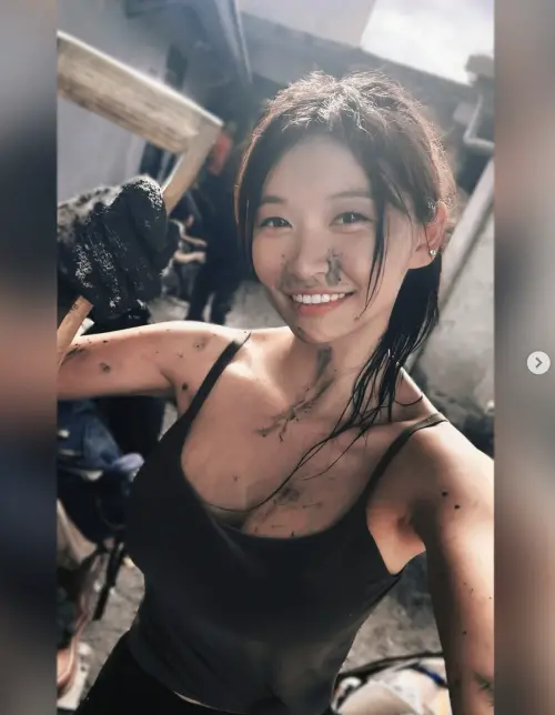 ▲祈錦鈅上傳花蓮救災照片，卻被酸「網美打卡」。（圖／＠maxinechiii IG）