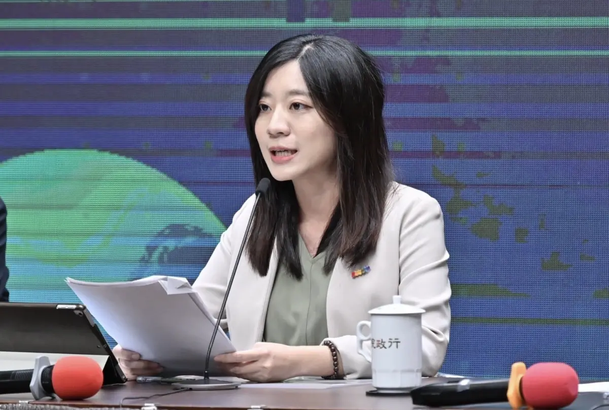 ▲謝子涵表示因個人生涯規劃請辭行政院副發言人。（圖／翻攝自謝子涵臉書）