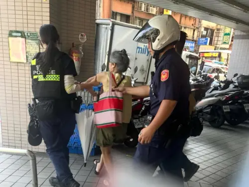 快訊／北捷婦「被警方帶走」狼狽畫面曝光！見媒體突道謝：盡量拍

