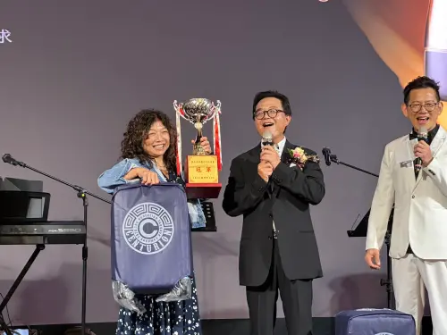 ▲高爾夫球雅加達國際巡迴賽得獎者捐出獎金，回饋社會。（圖／聯誼會提供）